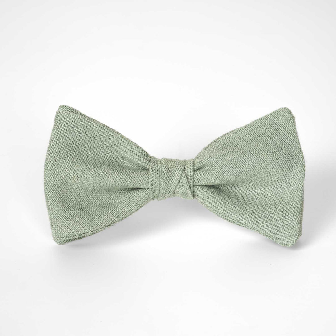 Men's Pre - Tied Butterfly Bow Tie In Light Sage Green Color - Hemmitie